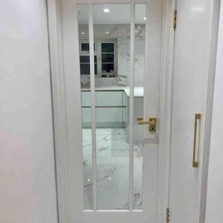 Premium Private Apartment Minutes To Central ロンドン エクステリア 写真